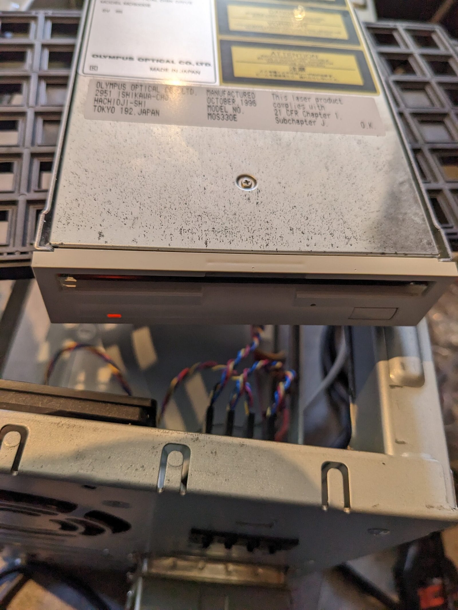 Magneto-Optical Drives - LinuxJedi's /dev/null